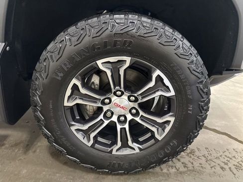 Used 2023 GMC Canyon AT4 w/ AT4 Premium Package image 44
