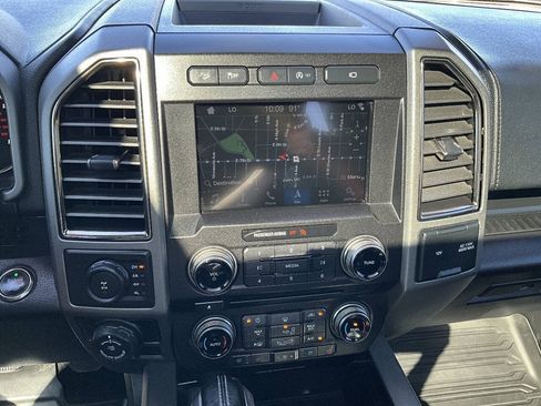 Used 2017 Ford F150 Raptor w/ Equipment Group 802A Luxury AWD/4WD image 22