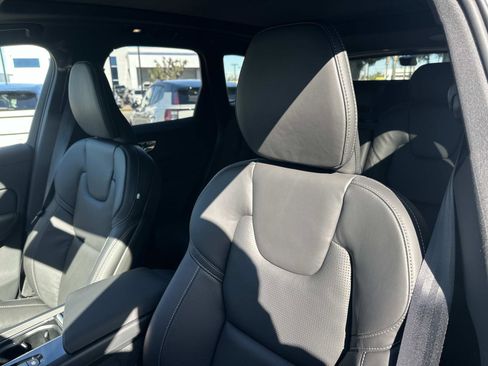 New 2026 Volvo XC60 T8 Ultra w/ Climate Package PRO AWD/4WD image 15
