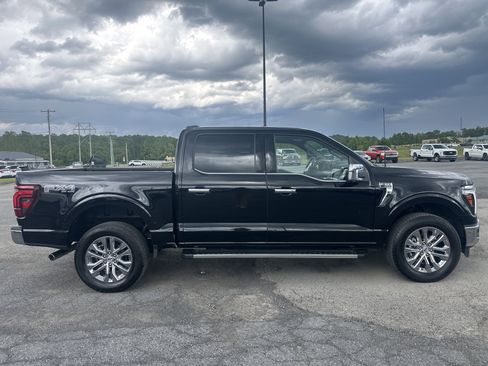 Used 2025 Ford F150 Lariat w/ Equipment Group 501A Mid AWD/4WD image 10