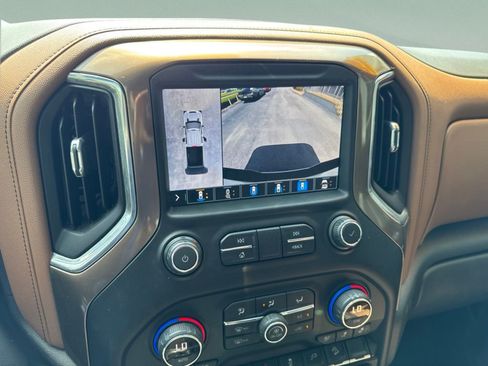 Used 2021 Chevrolet Silverado 2500 High Country w/ Z71 Off-Road Package AWD/4WD image 14