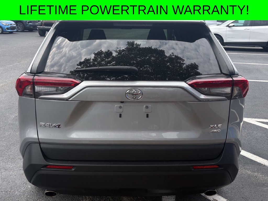 Used 2024 Toyota RAV4 XLE AWD/4WD image 14