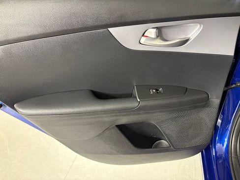 Used 2024 Kia Forte LXS FWD image 35