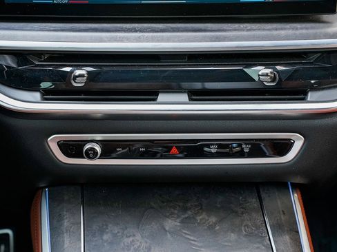 Certified 2025 BMW X5 M60i image 15