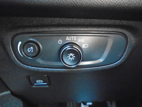 Used 2021 GMC Terrain SLE w/ Driver Convenience Package AWD/4WD image 64