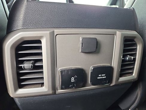 Used 2022 Ford F350 Lariat w/ Black Appearance Package image 16