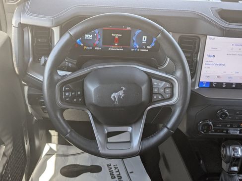 Used 2025 Ford Bronco Outer Banks AWD/4WD image 33