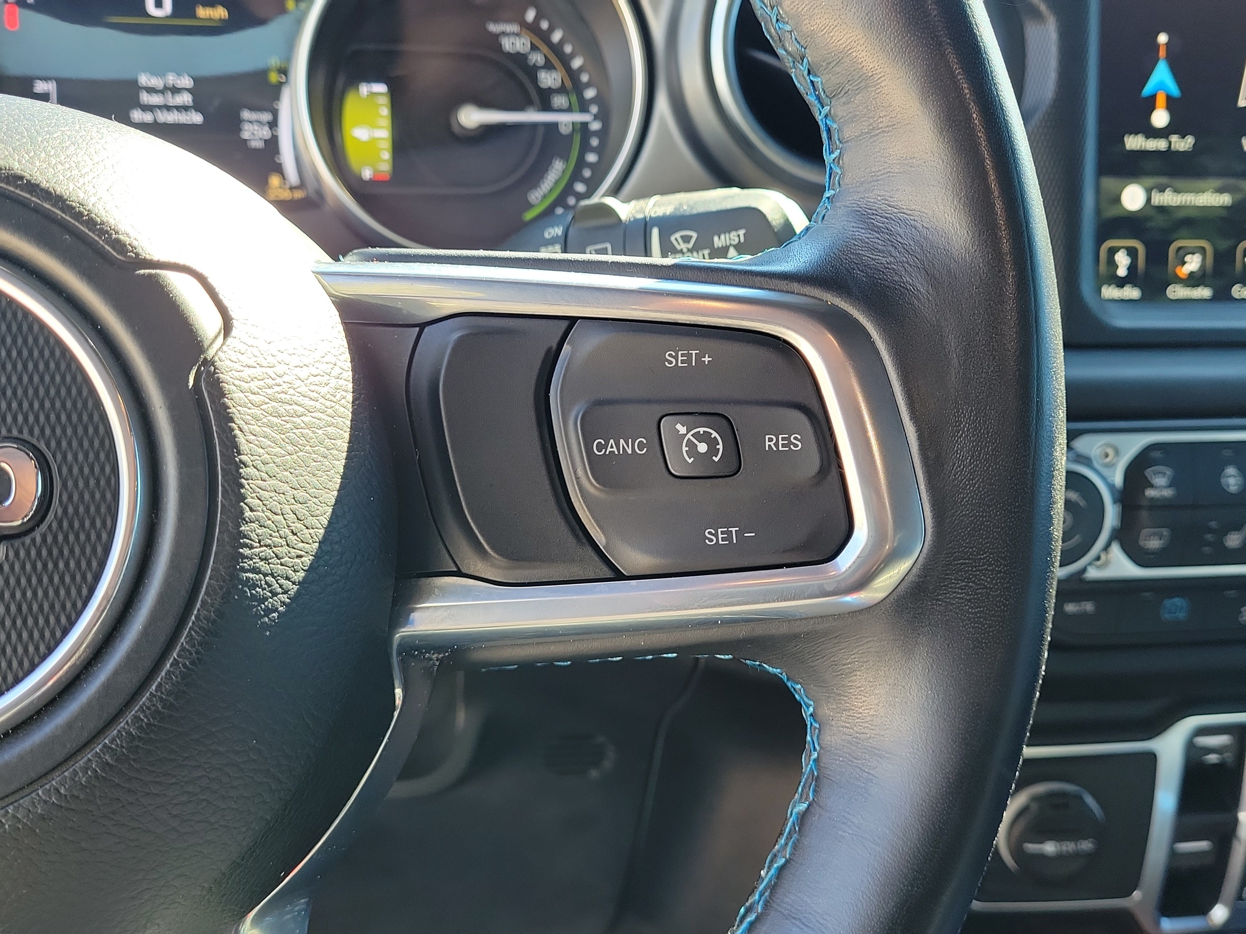Used 2021 Jeep Wrangler Unlimited Rubicon 4xe w/ Cold Weather Group AWD/4WD image 24