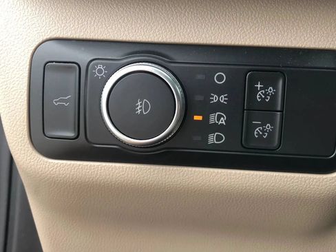 Used 2021 Ford Escape SEL w/ Technology Package FWD image 15