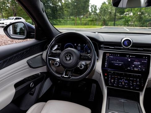Certified 2023 Maserati Grecale Modena AWD/4WD image 18