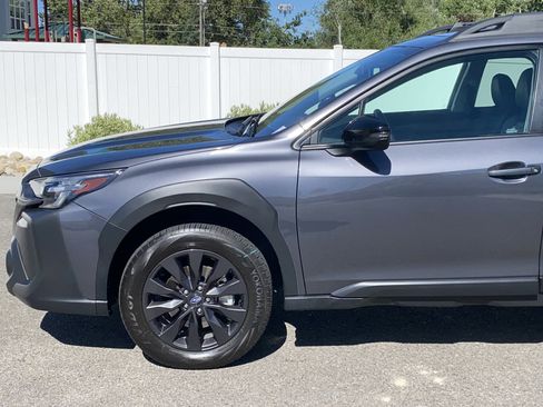 Certified 2025 Subaru Outback Onyx Edition XT AWD/4WD image 2