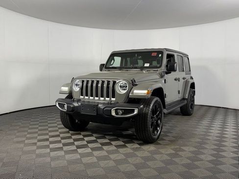Used 2021 Jeep Wrangler Unlimited Sahara image 3