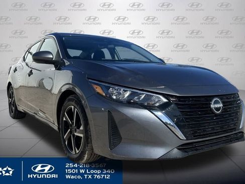 Used 2024 Nissan Sentra SV image 3