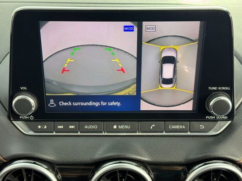 Used 2020 Nissan Sentra SR w/ Premium Package image 24