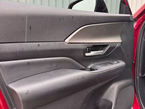 Used 2024 Toyota Grand Highlander AWD image 10