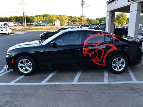 Used 2023 Dodge Charger SXT RWD image 10