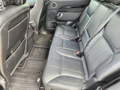 Used 2020 Land Rover Discovery SE AWD/4WD image 30