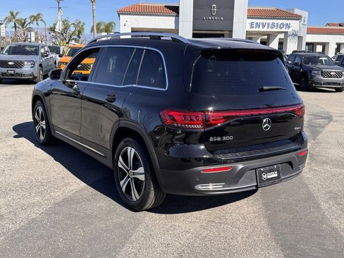 Used 2023 Mercedes-Benz EQB 300 4MATIC image 10