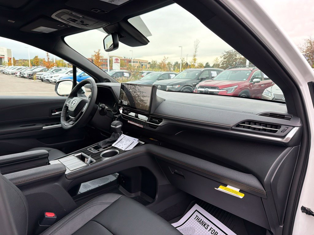 New 2026 Toyota Sienna XLE Woodland Edition AWD/4WD image 13