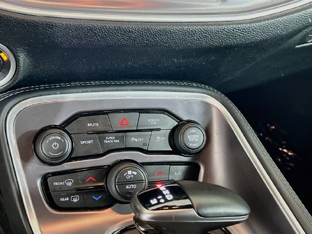 Used 2021 Dodge Challenger GT RWD image 11