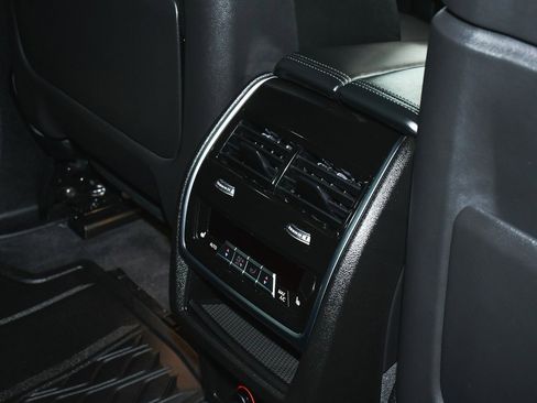 Used 2025 BMW XM image 59