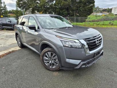 Used 2025 Nissan Pathfinder S