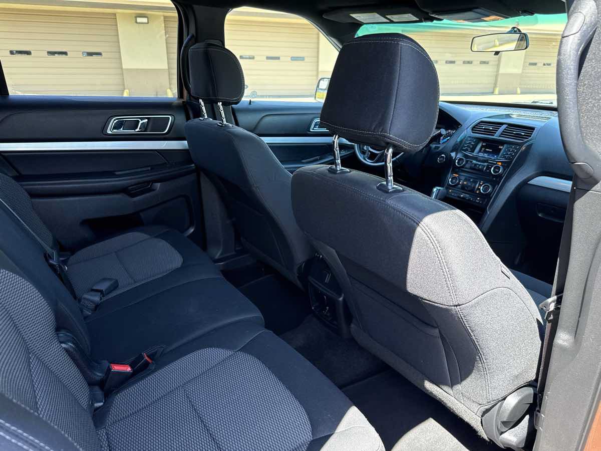 Used 2017 Ford Explorer XLT AWD/4WD image 18
