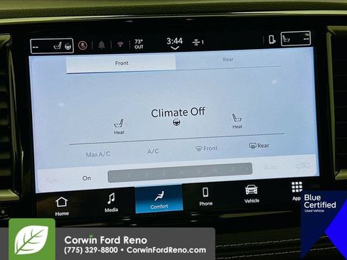 Used 2025 Chrysler Pacifica Select AWD/4WD image 18