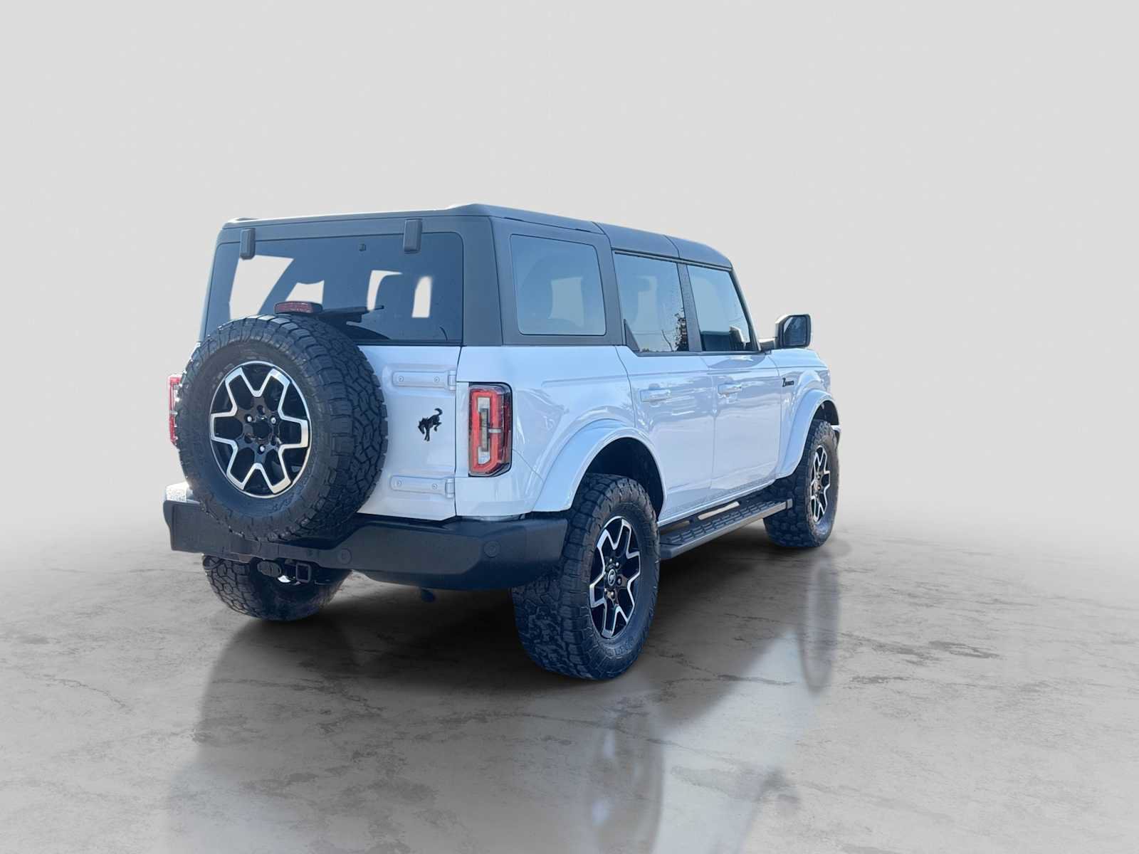 Used 2023 Ford Bronco Outer Banks AWD/4WD image 6