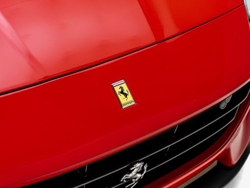 Used 2023 Ferrari Portofino M RWD image 23