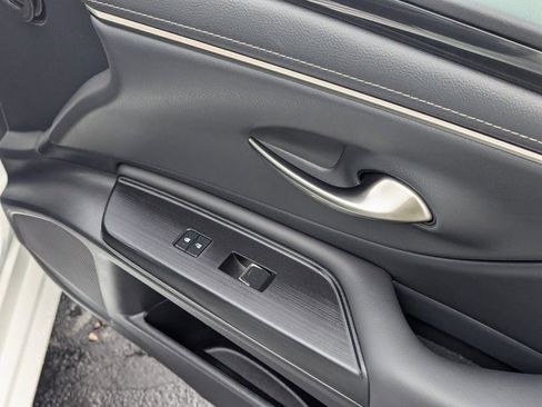 Used 2021 Lexus ES 300h w/ Accessory Package 2 image 34