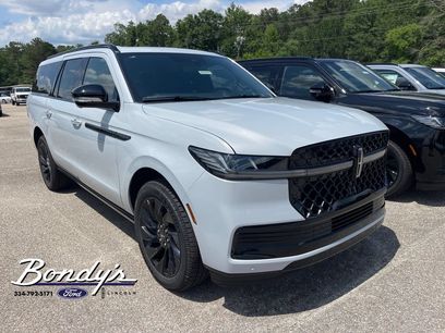 New 2026 Lincoln Navigator L Reserve w/ Jet Appearance Package