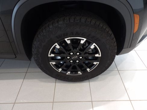 Used 2026 Chevrolet Traverse Z71 w/ Enhanced Driving Package AWD/4WD image 29