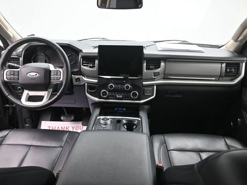 Certified 2024 Ford Expedition XLT image 16