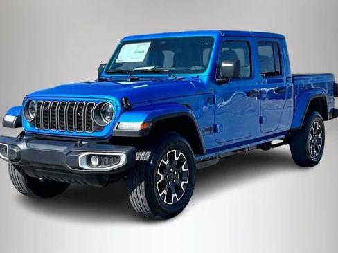 New 2026 Jeep Gladiator Sport AWD/4WD image 3