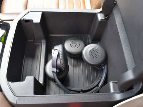 Used 2025 GMC Yukon XL Denali Ultimate image 28