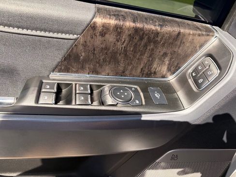 Used 2024 Ford F250 Lariat AWD/4WD image 13