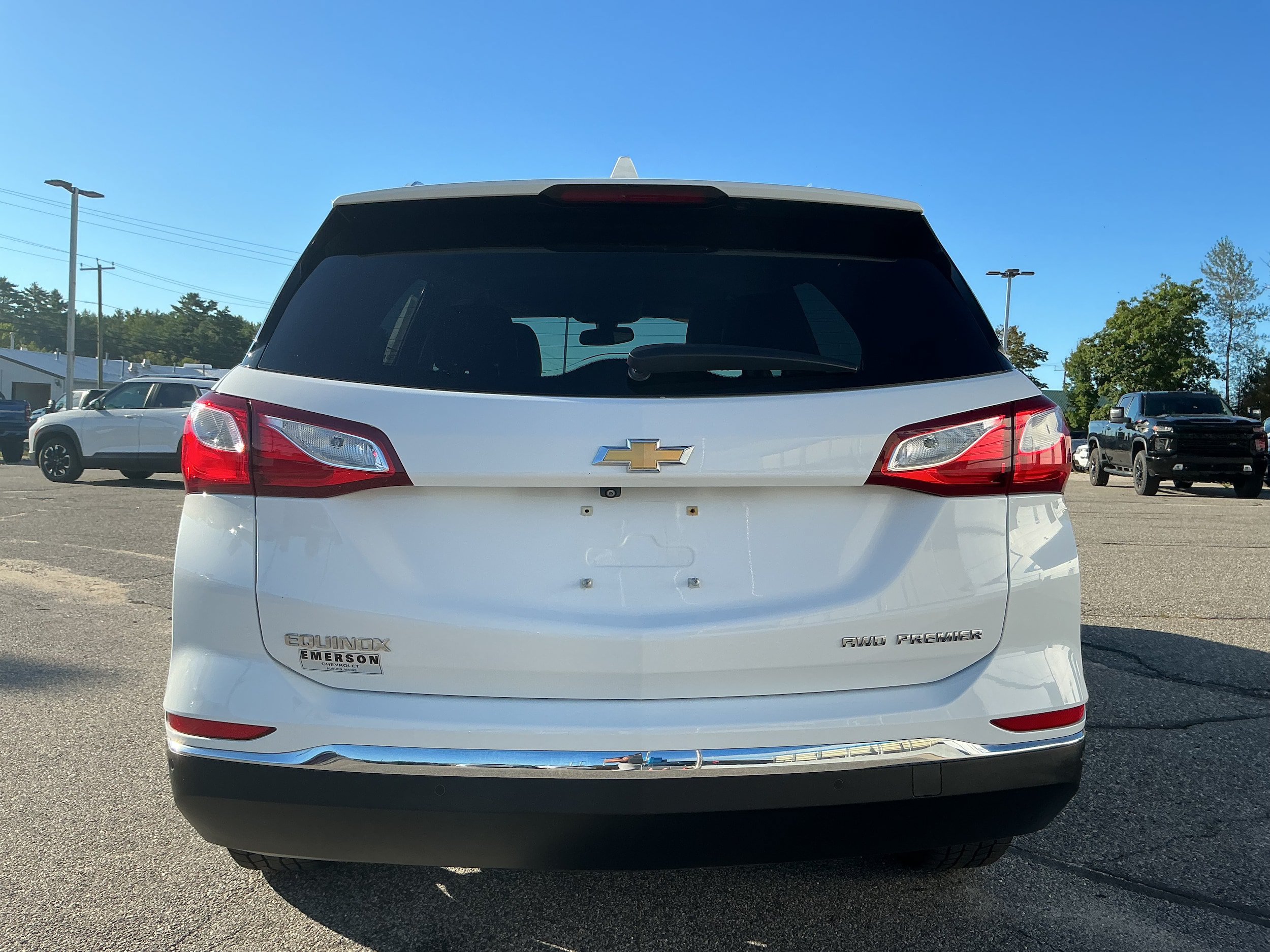 Certified 2019 Chevrolet Equinox Premier w/ LPO, Cargo Package AWD/4WD image 4