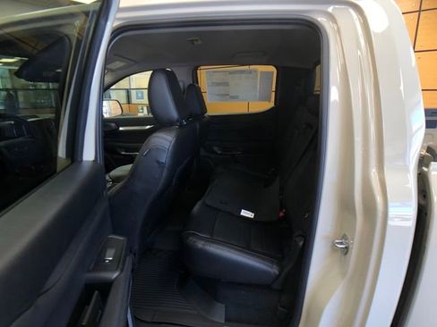 New 2025 Ford Ranger Lariat w/ FX4 Off-Road Package image 21
