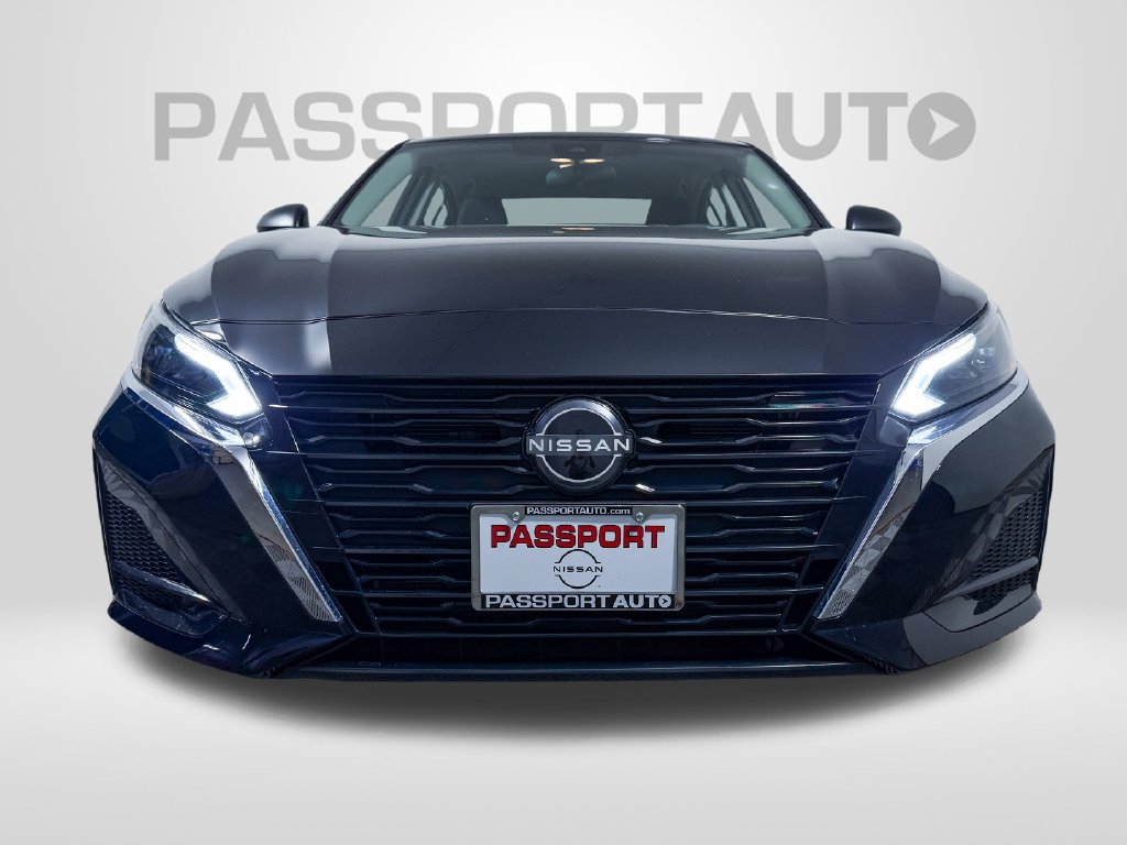 Certified 2024 Nissan Altima 2.5 SV AWD/4WD image 2