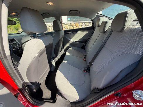 Used 2013 Hyundai Accent GLS FWD image 18