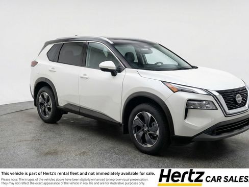 Used 2025 Nissan Rogue SV AWD/4WD image 1