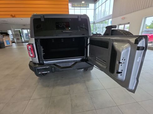 Used 2024 Ford Bronco Outer Banks AWD/4WD image 33