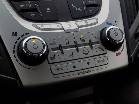 Used 2011 Chevrolet Equinox LT image 19