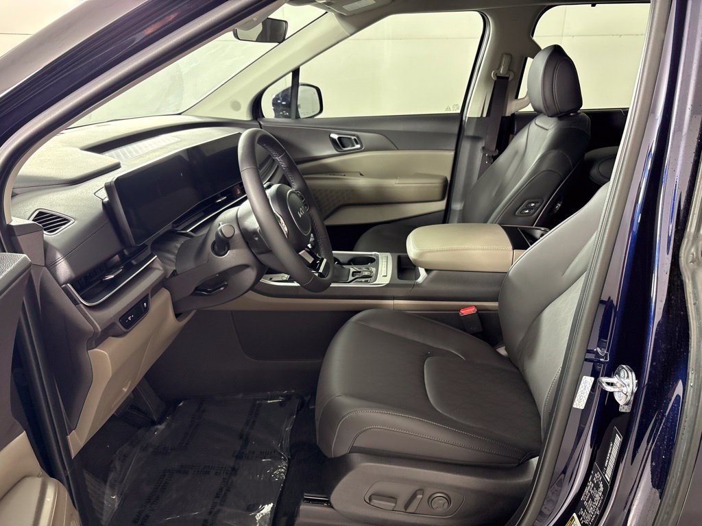 New 2026 Kia Carnival EX FWD image 26