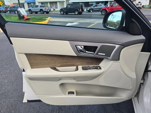 Used 2009 Jaguar XF Supercharged image 23