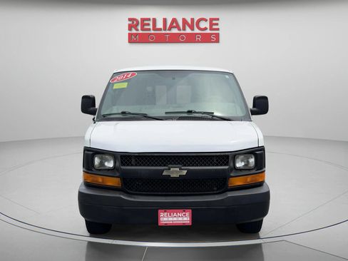 Used 2014 Chevrolet Express 2500 RWD image 9