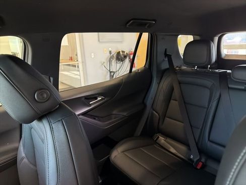 New 2026 Chevrolet Equinox LT image 17