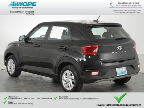 Certified 2023 Hyundai Venue SE w/ Cargo Package FWD image 5