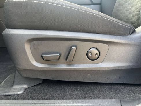 Used 2026 Nissan Pathfinder SV FWD image 22
